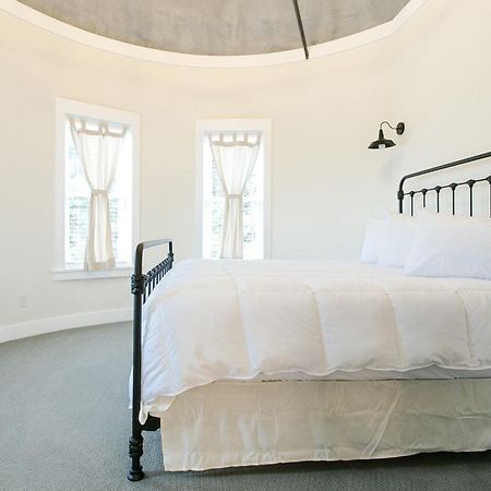 Farmhouse Suites By Amish Country Lodging Millersburg Dış mekan fotoğraf