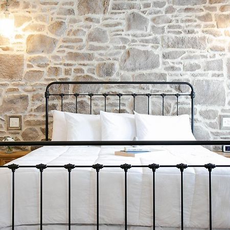 Farmhouse Suites By Amish Country Lodging Millersburg Dış mekan fotoğraf