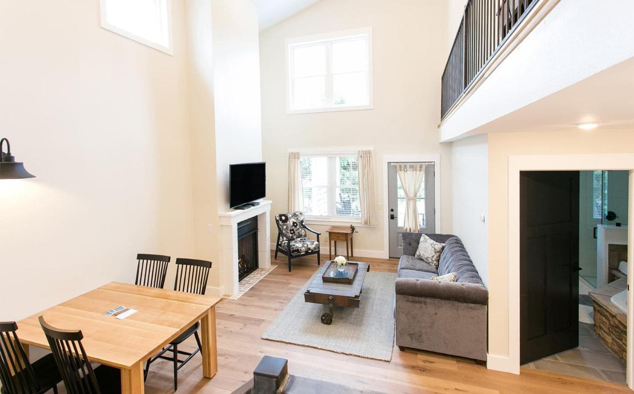 Farmhouse Suites By Amish Country Lodging Millersburg Dış mekan fotoğraf