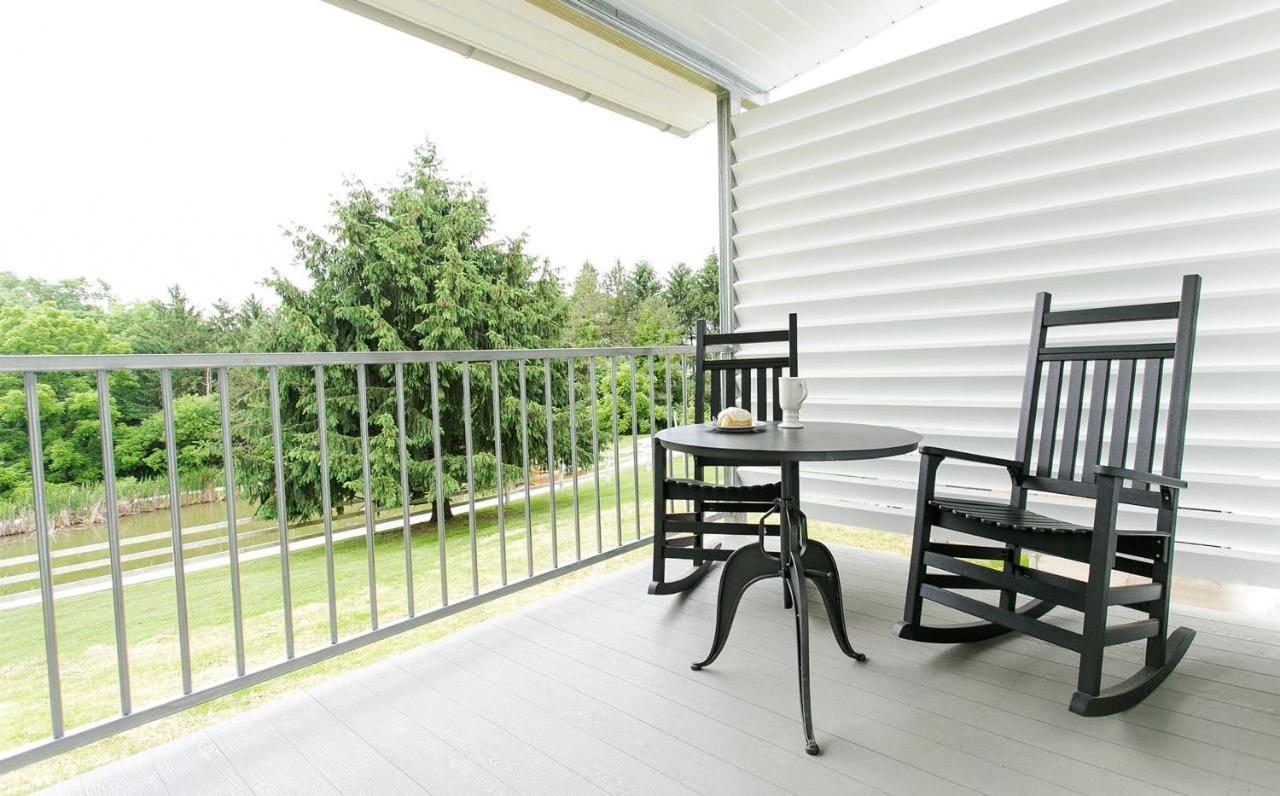 Farmhouse Suites By Amish Country Lodging Millersburg Dış mekan fotoğraf